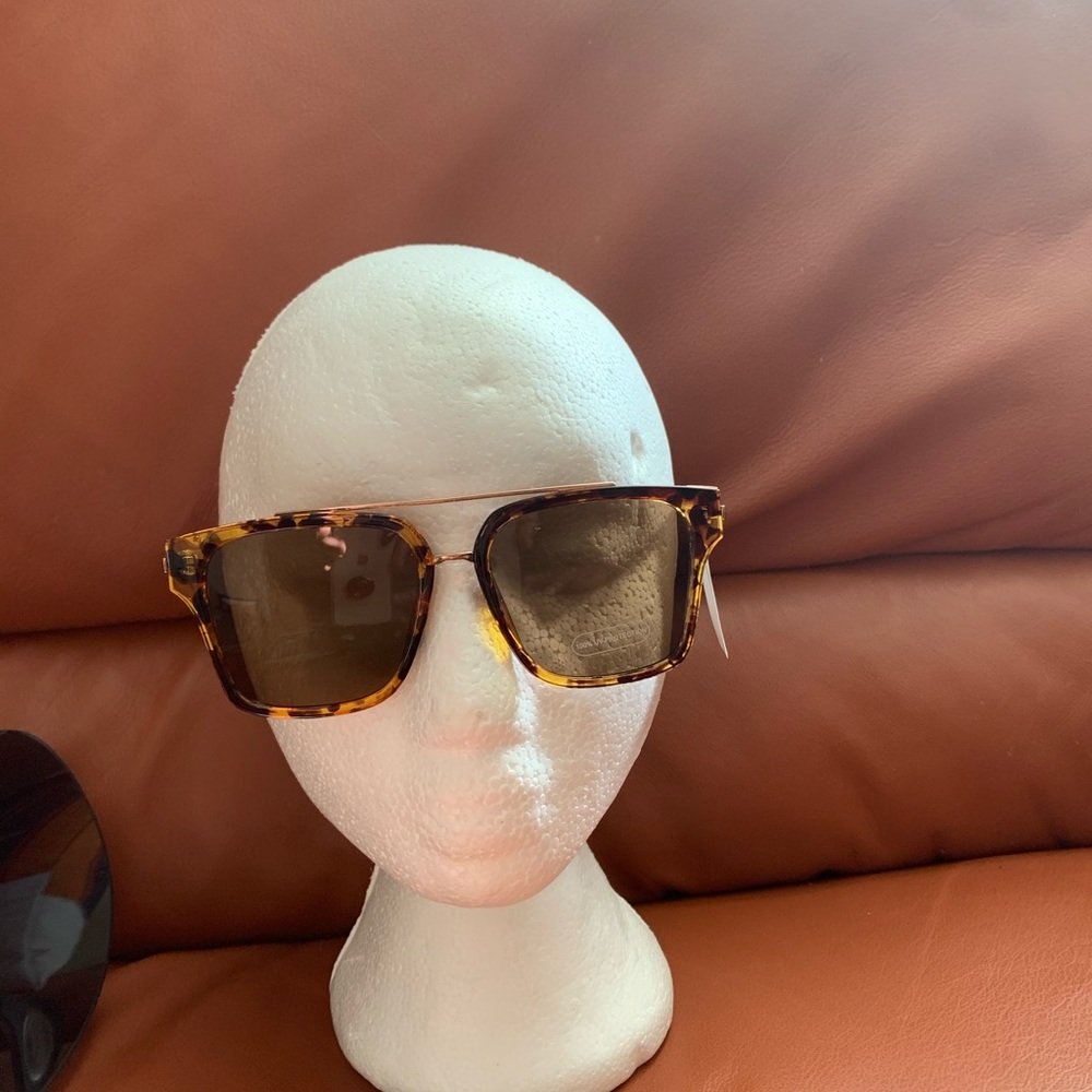 Sunglasses - Picture 1 of 4